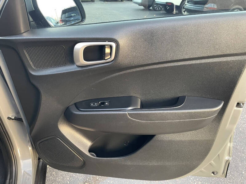 2021 Hyundai Venue SE