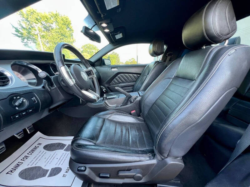2012 Ford Mustang V6 Premium