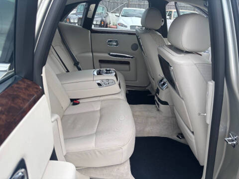 2012 Rolls-Royce Ghost