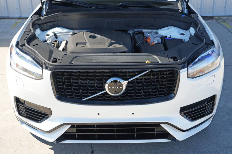 2022 Volvo XC90 Recharge T8 R-Design