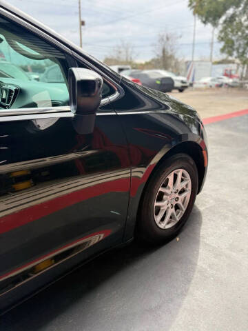 2021 Chrysler Voyager LXi