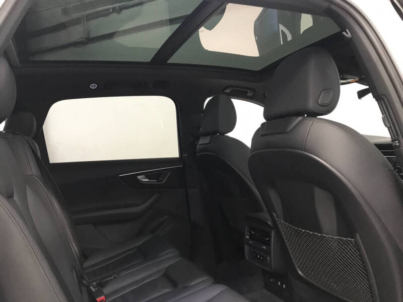 2022 Audi Q7 quattro Premium 45 TFSI