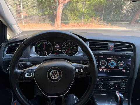 2019 Volkswagen e-Golf SE