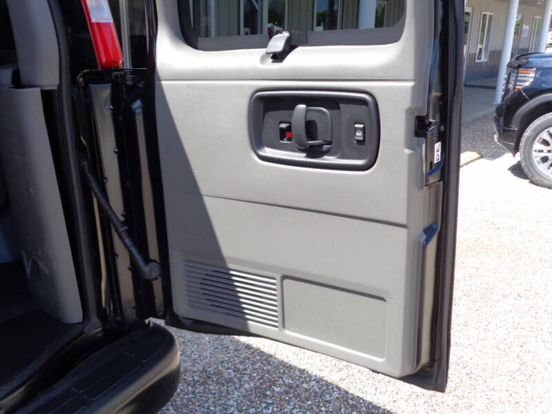 2018 Chevrolet Express LS 2500