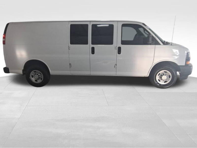 2020 Chevrolet Express 2500