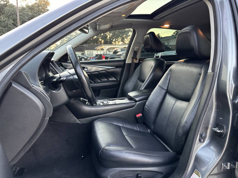 2015 Infiniti Q50 Premium