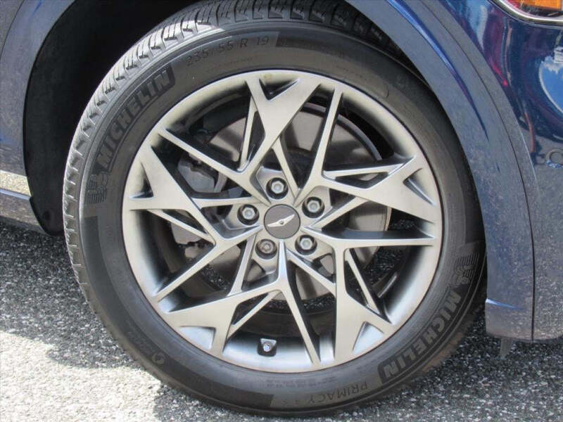 2022 Genesis GV70 2.5T Standard