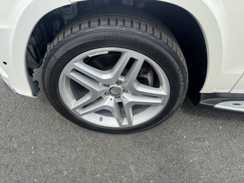 2014 Mercedes-Benz GL-Class GL 550 4MATIC