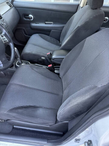 2012 Nissan Versa 1.8 S