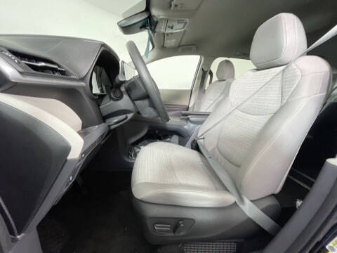 2023 Toyota Sienna LE 8-Passenger