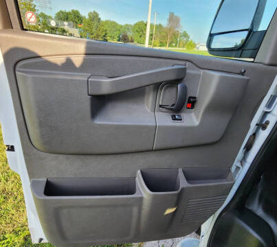 2023 Chevrolet Express 2500