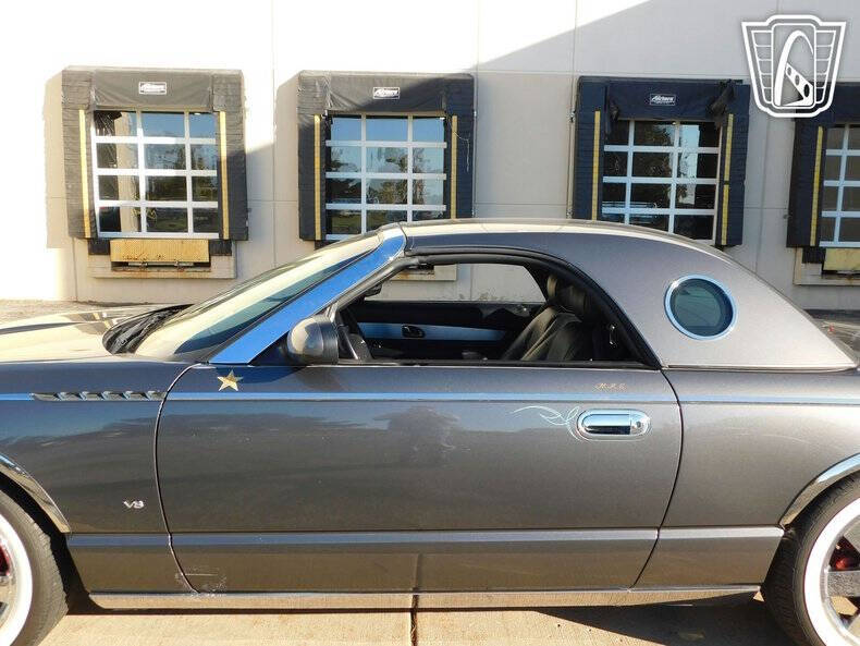 2003 Ford Thunderbird