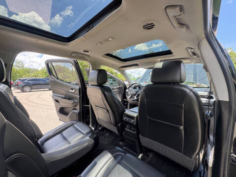 2022 GMC Acadia SLT