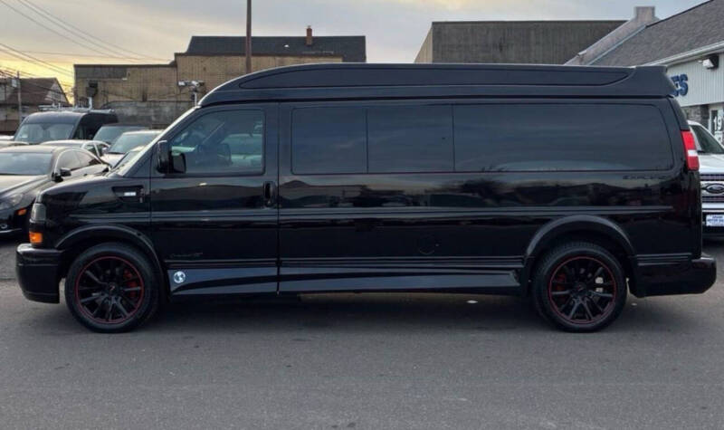 2019 GMC Savana 2500