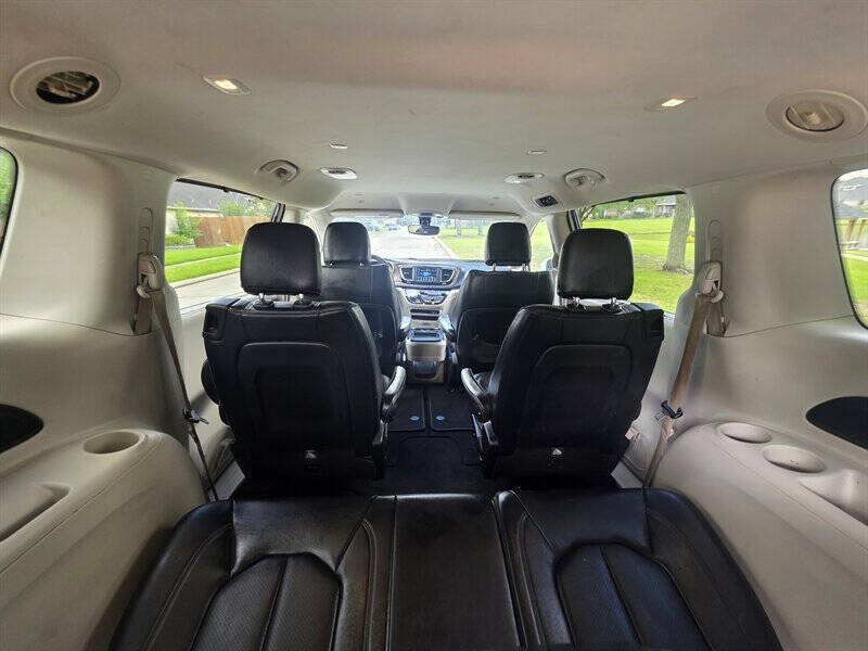 2019 Chrysler Pacifica Touring L