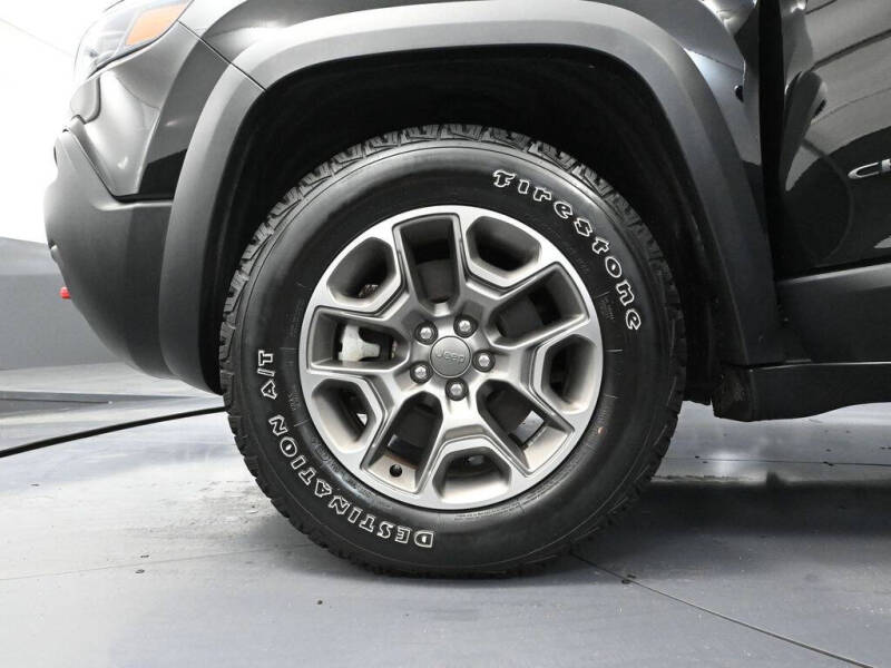 2022 Jeep Cherokee Trailhawk