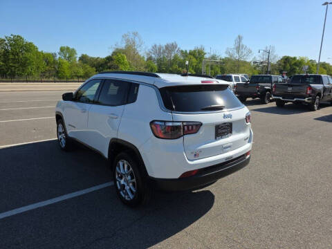 2023 Jeep Compass Latitude Lux