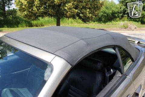 2002 Ford Mustang GT Deluxe