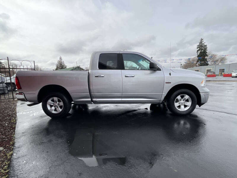 2017 RAM 1500 SLT