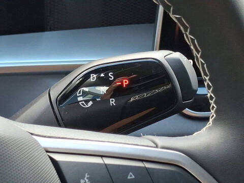 2025 Volkswagen Tiguan SE 4Motion