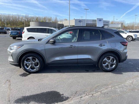 2025 Ford Escape Hybrid ST-Line