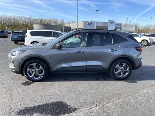 2025 Ford Escape Hybrid ST-Line