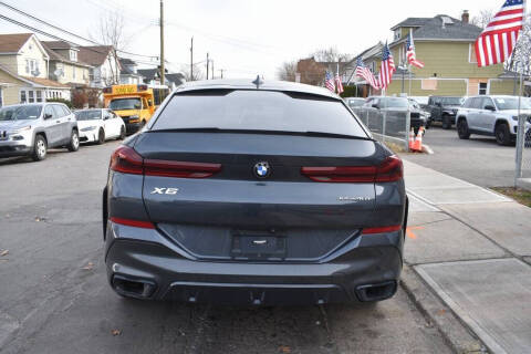 2022 BMW X6 xDrive40i