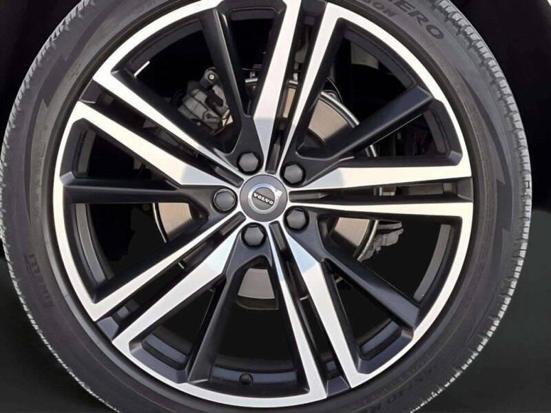 2020 Volvo XC60 T5 R-Design