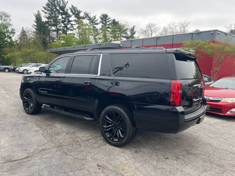 2017 Chevrolet Suburban LT