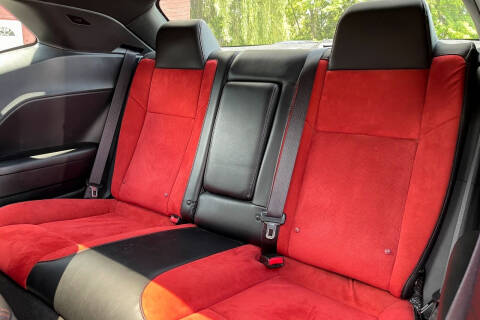 2015 Dodge Challenger R/T Plus