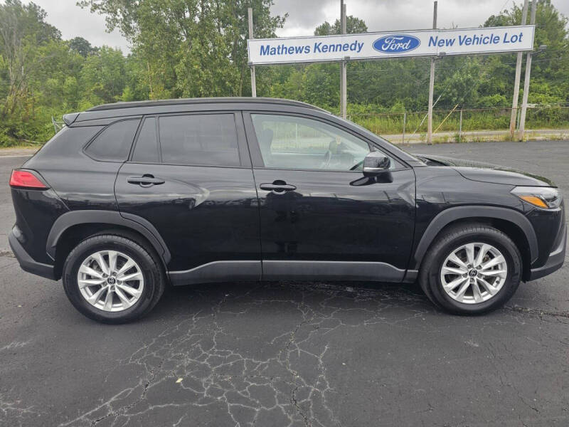 2022 Toyota Corolla Cross LE