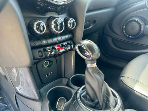 2015 MINI Hardtop 4 Door Cooper