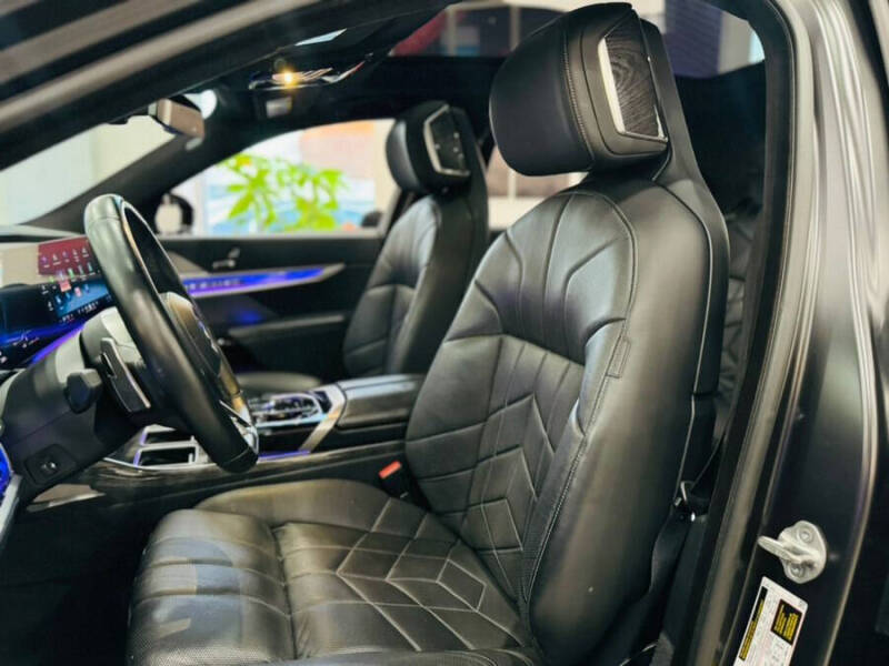 2023 BMW 7 Series 760i xDrive