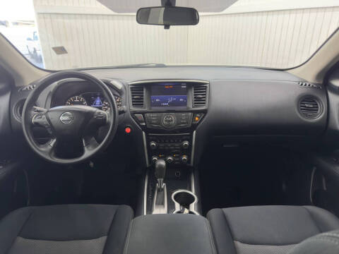 2017 Nissan Pathfinder