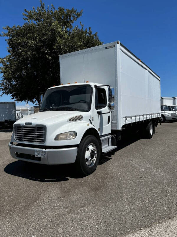 2018 Freightliner M2 106