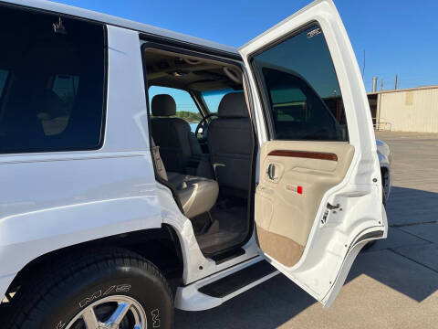 2000 Cadillac Escalade