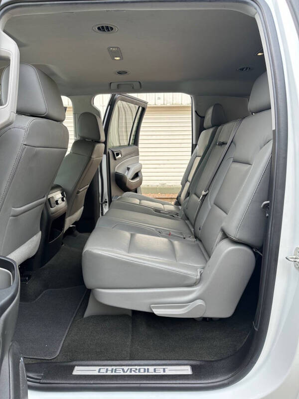 2017 Chevrolet Suburban LT