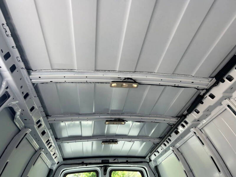 2026 Chevrolet Express 2500