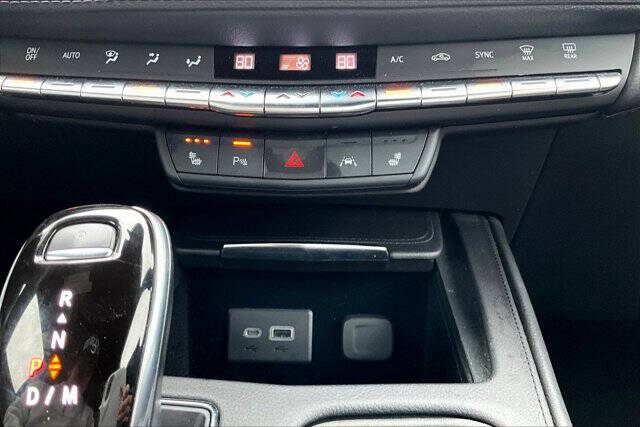 2021 Cadillac XT4 Premium Luxury