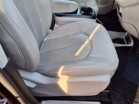 2021 Chrysler Pacifica Touring L