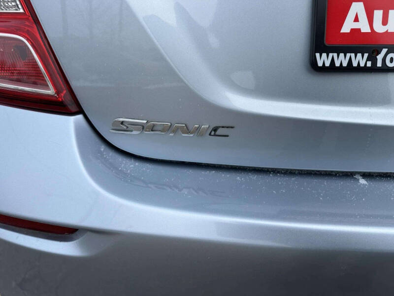 2018 Chevrolet Sonic LT Auto