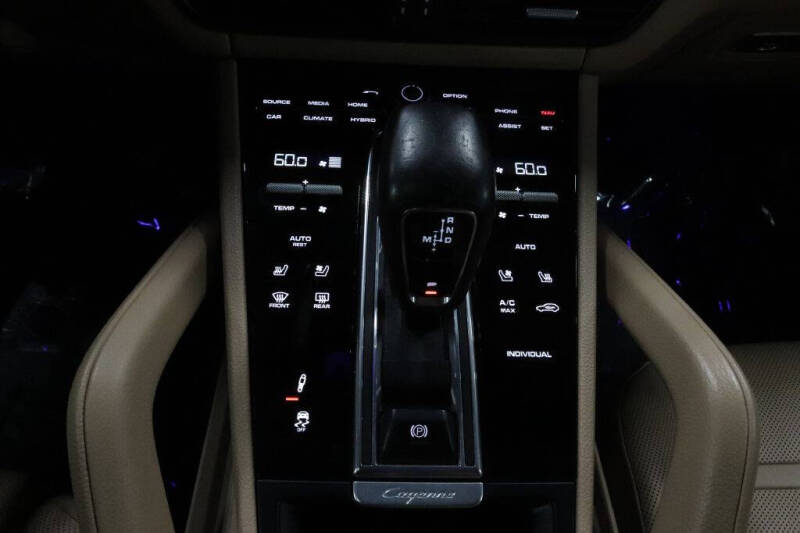 2020 Porsche Cayenne E-Hybrid