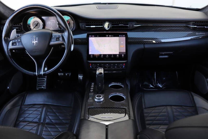 2022 Maserati Quattroporte Modena