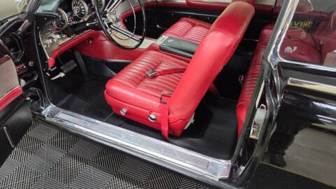 1962 Ford Thunderbird