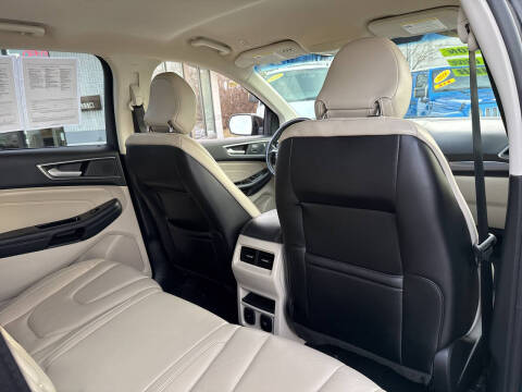 2019 Ford Edge Titanium