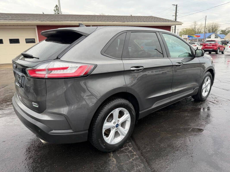 2020 Ford Edge SE