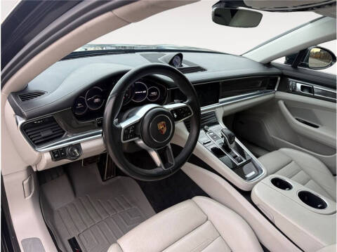 2017 Porsche Panamera 4S