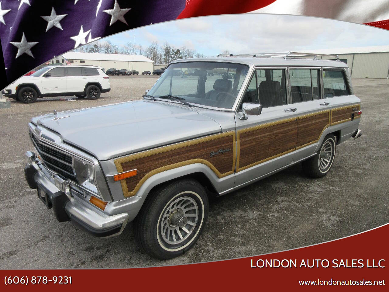 Silver 1989 Jeep Grand Wagoneer Base 4dr 4WD SUV 1