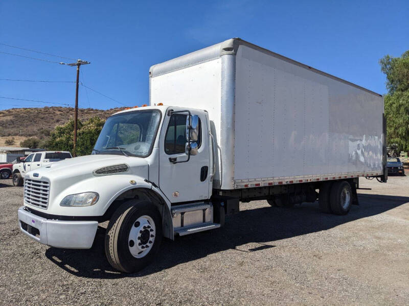 2018 Freightliner M2 106