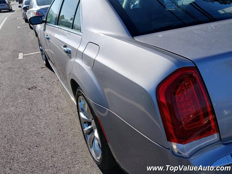 2017 Chrysler 300 C